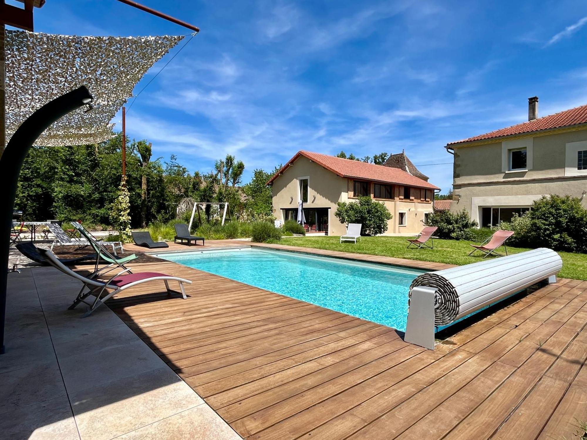 Saint-Sauvy Gite Campagne Famille 15 Pers Piscine Chauffee Jeux Enfants Petanque מראה חיצוני תמונה